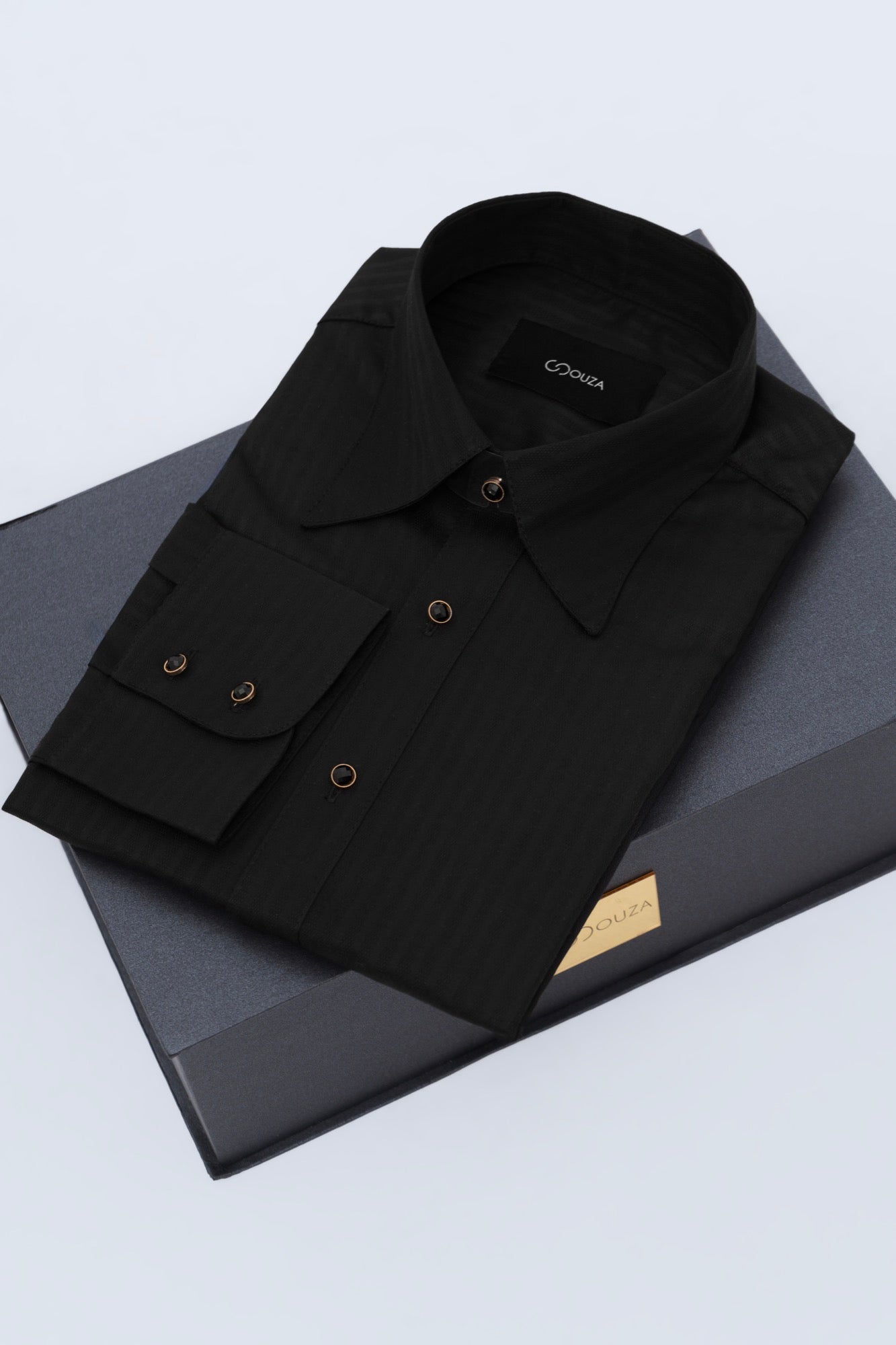 Camisa Negra Satinada — SOUZA